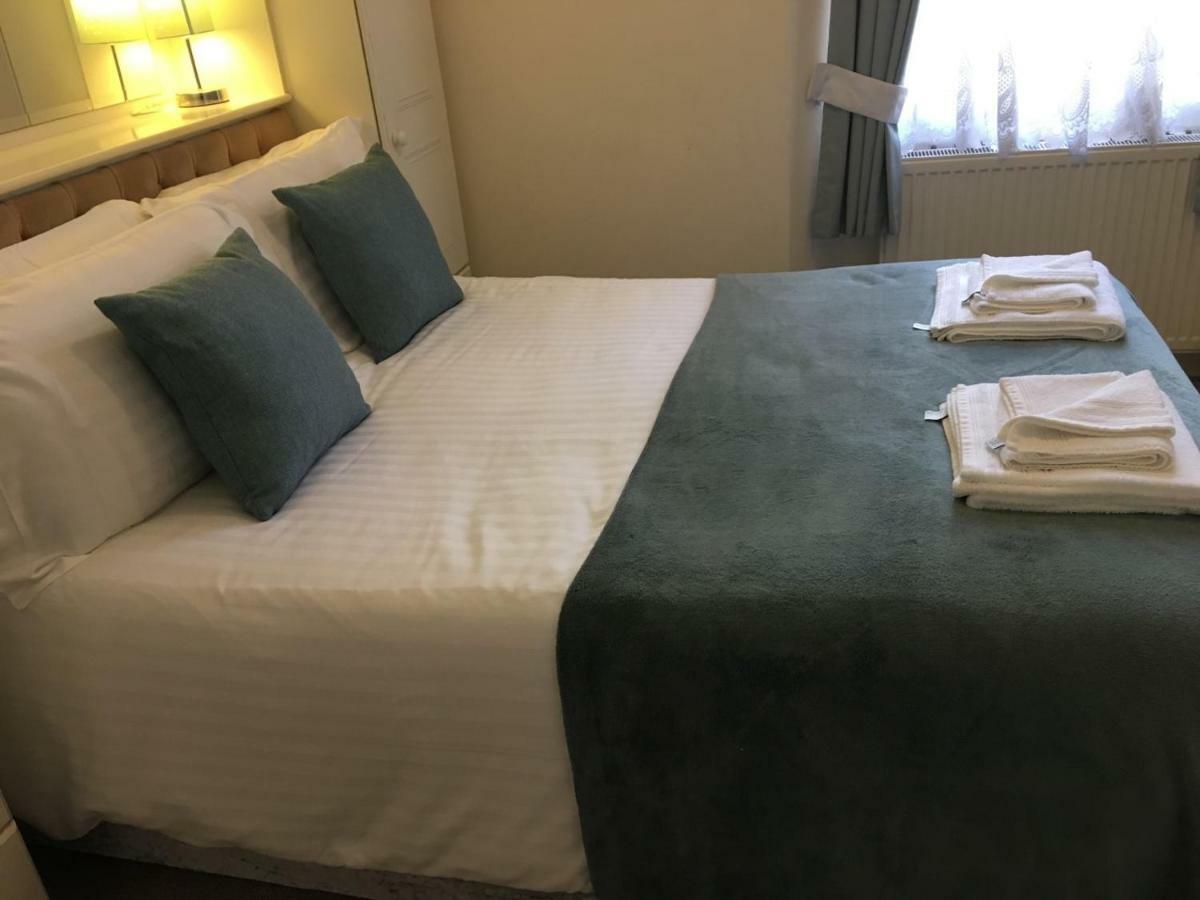 Bella Vista Hotel ウェストン・スパー・メア エクステリア 写真
